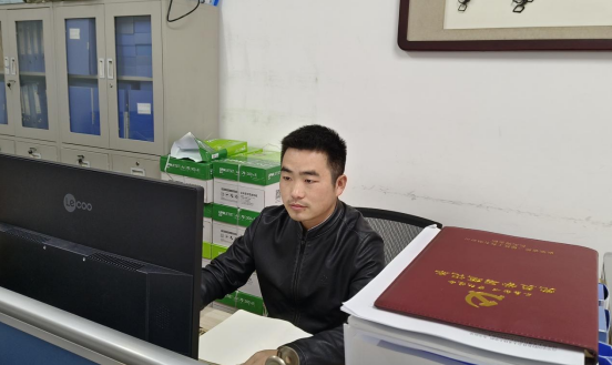 emc�ױ���(�й���½)�ٷ���վ