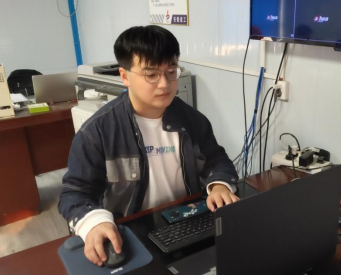 emc�ױ���(�й���½)�ٷ���վ