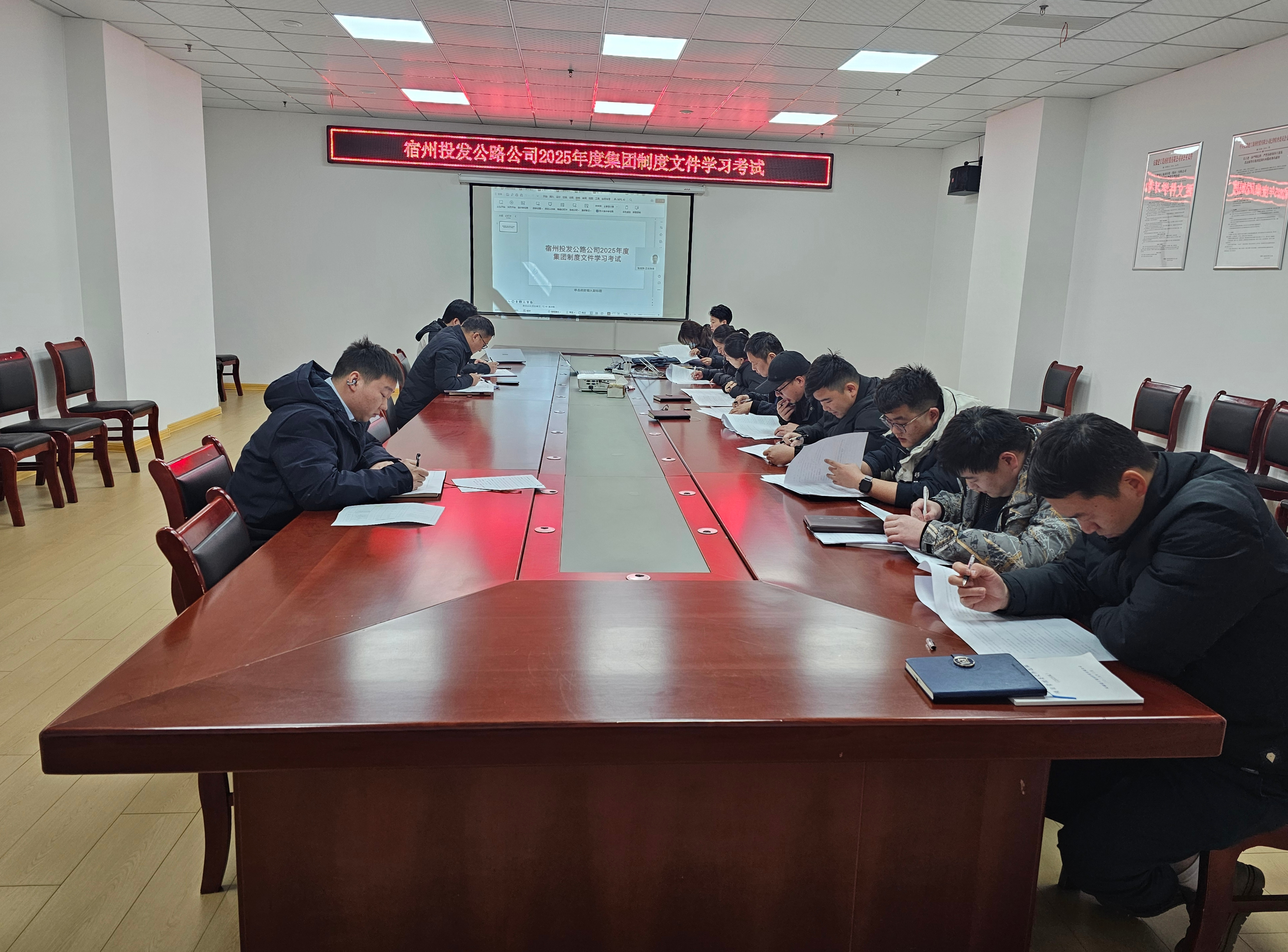emc�ױ���(�й���½)�ٷ���վ